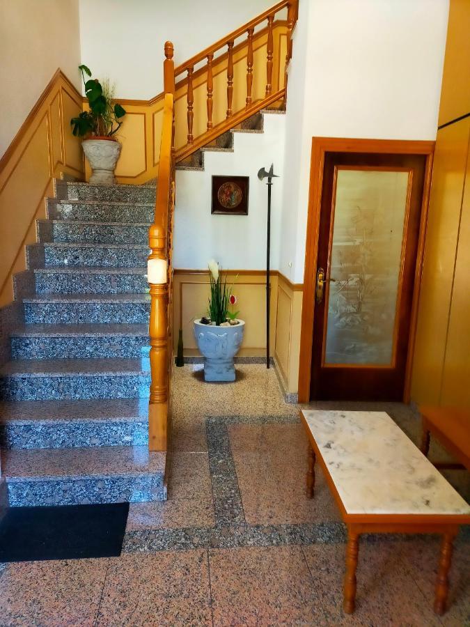 Apartamento En El Casco Antiguo De Ponferrada Ngoại thất bức ảnh